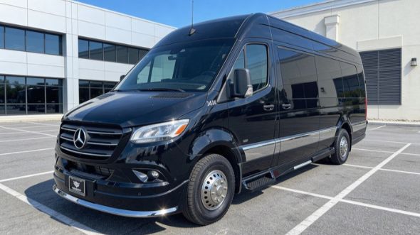 10 passenger sprinter van clarksville