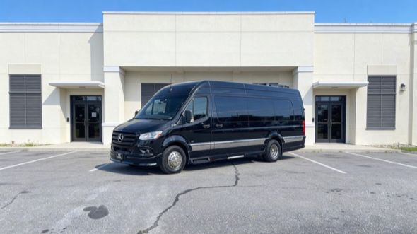 15 passenger sprinter van clarksville