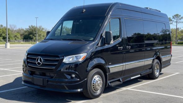 clarksville 8 passenger sprinter van