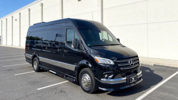 clarksville corporate sprinter van service