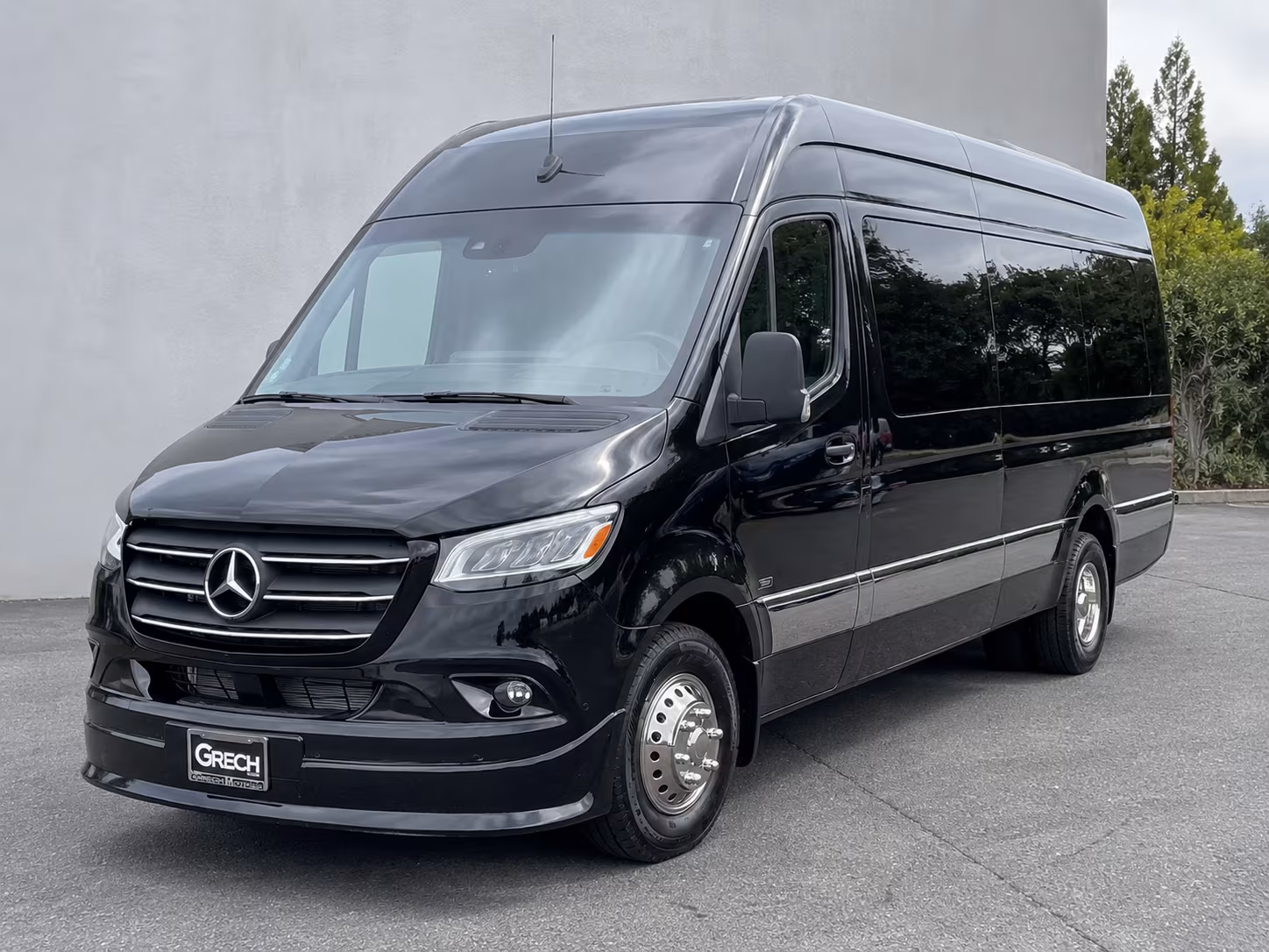 18 passenger sprinter van